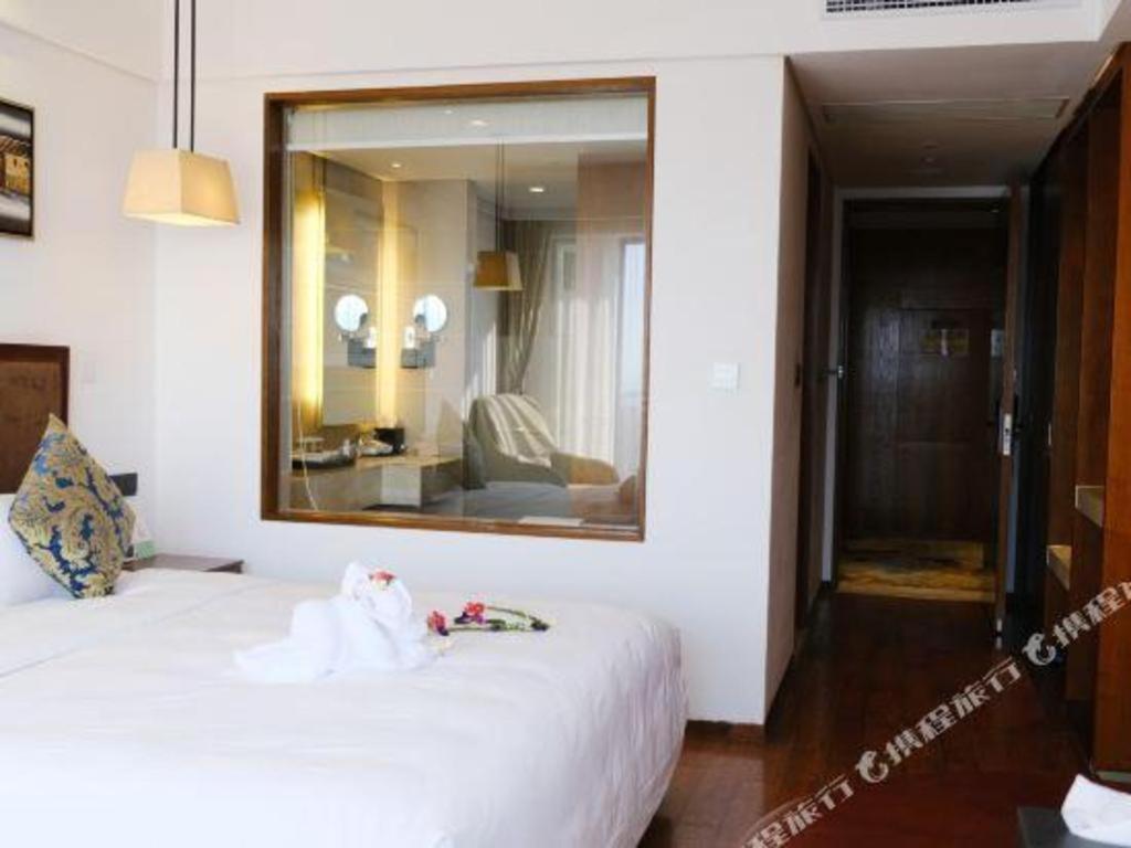 Wyndham Garden Hotel Lingshui  Exterior photo